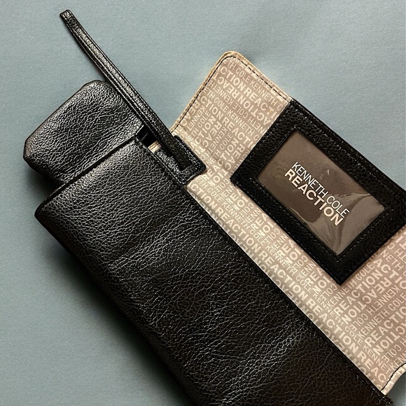 NWT Kenneth Cole Reaction wallet with retractable clutch. - Picture 1 of 8